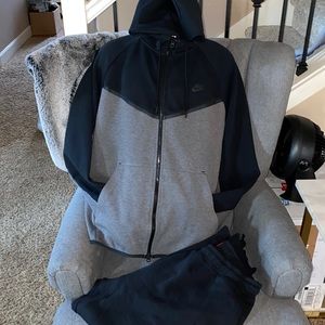 Nike Dri-Fit sweatsuit